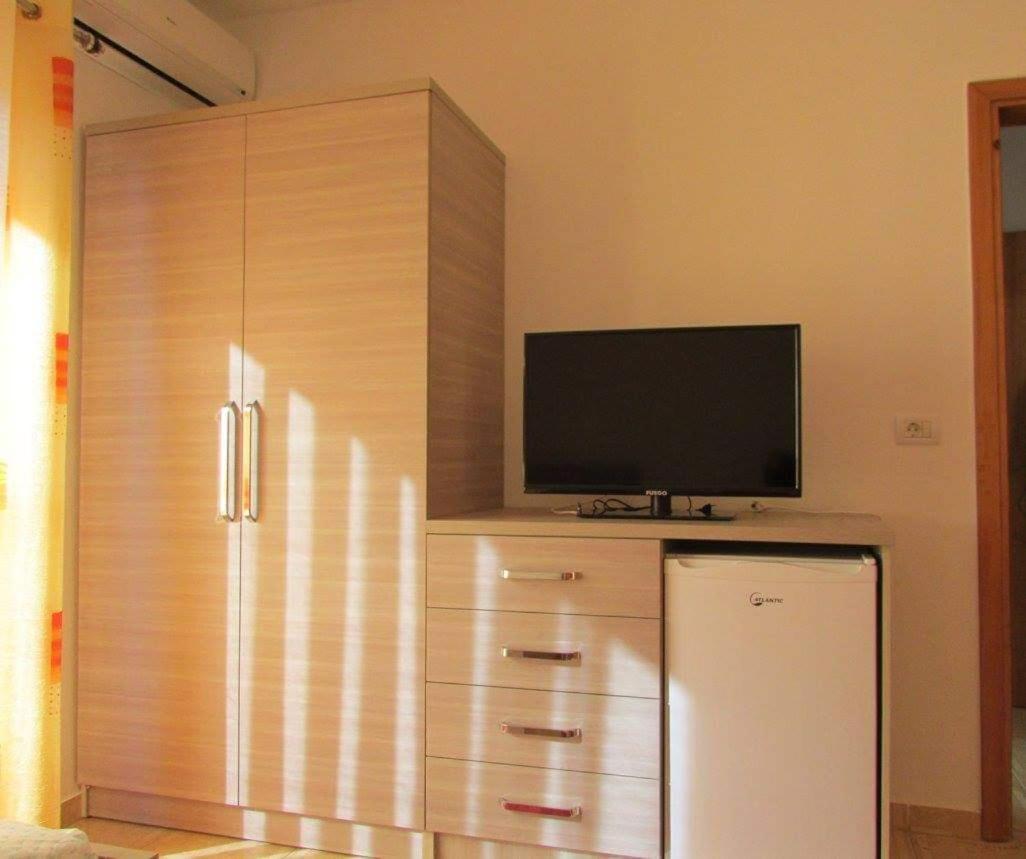 Vila Ahmeti Sarandë Exterior foto